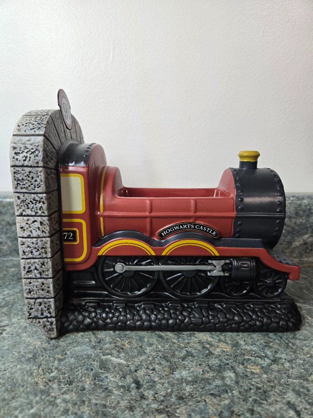Harry Potter Scentsy Platform 9 3/4 Hogwarts Express Train Wax Warmer